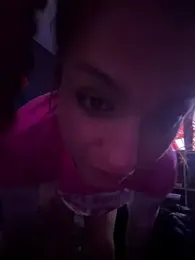 UrHellBri-L — 在 stripchat 直播的网络摄像头模特