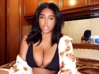 naommiscott — 在 camsoda 直播的网络摄像头模特