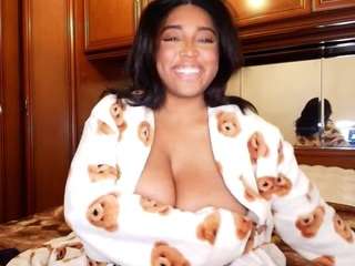 naommiscott — 在 camsoda 直播的网络摄像头模特