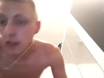 W3rtzuio — Stripchat stream photo (Sep 2025)