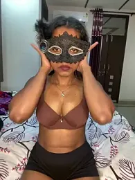 Too_yum_girl — 在 stripchat 直播的网络摄像头模特