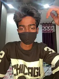Too_yum_girl — 在 stripchat 直播的网络摄像头模特