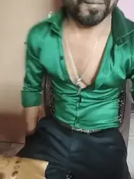 aryan2409 — 在 stripchat 直播的网络摄像头模特