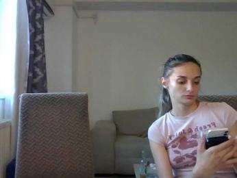 Anais8900 — 在 bongacams 直播的网络摄像头模特