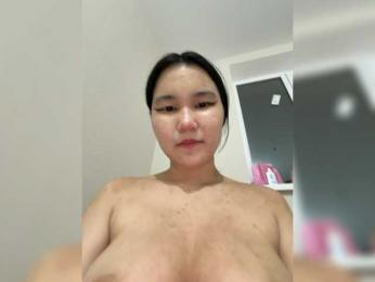 BabyYanSok — 在 bongacams 直播的网络摄像头模特