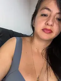 salo-rousee — Stripchat stream photo (May 2026)