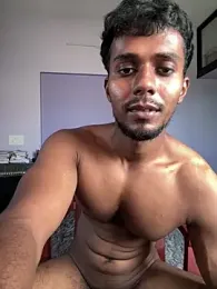 aestheticindianbbc — 在 stripchat 直播的网络摄像头模特