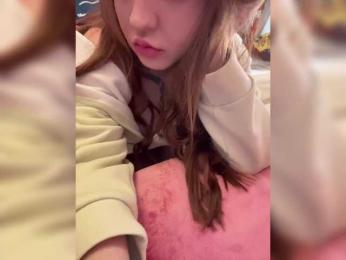 LittleDelora — bongacams