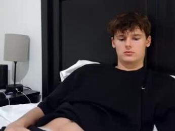 sensualalien — Chaturbate stream photo (May 2026)