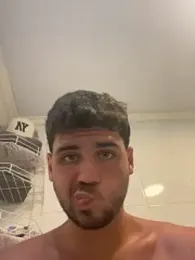 boufss — 在 stripchat 直播的网络摄像头模特