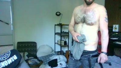 neuhierfun — Cam4 stream photo (May 2026)