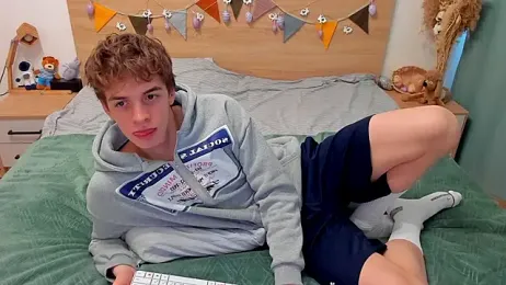 Fandi_777 — Stripchat stream photo (Feb 2026)