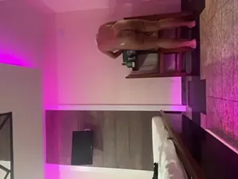 MorenaCariok — Stripchat stream photo (Aug 2026)