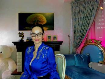 BlackMamba6969 — 在 bongacams 直播的网络摄像头模特