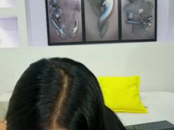 girsl_hot — 在 chaturbate 直播的网络摄像头模特