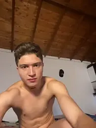 Makell_bundchen — 在 stripchat 直播的网络摄像头模特