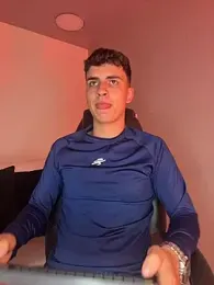 AdrianRinaldi — stripchat