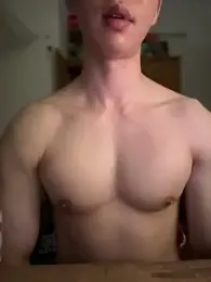 ivanzhuuu — Stripchat stream photo (Aug 2026)
