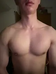 ivanzhuuu — Stripchat stream photo (Aug 2026)