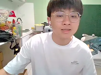Yang_571 — Stripchat stream photo (Jun 2026)