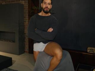 James Axel — 在 flirt4free 直播的网络摄像头模特