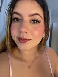 naughty__angel — 在 stripchat 直播的网络摄像头模特