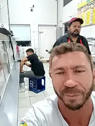 RobertoLuiz84 — 在 stripchat 直播的网络摄像头模特