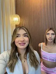 jenn_fit — 在 stripchat 直播的网络摄像头模特