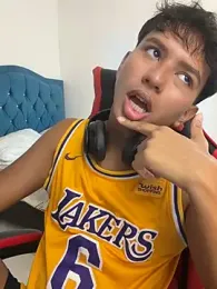 Leonarrrd_01 — Stripchat stream photo (Mar 2026)