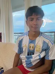 Leonarrrd_01 — Stripchat stream photo (Mar 2026)