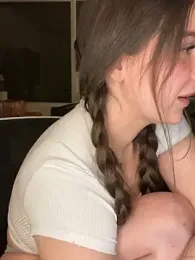 nerdynina — 在 stripchat 直播的网络摄像头模特