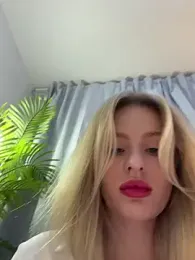 CaseyCumFace — 在 stripchat 直播的网络摄像头模特