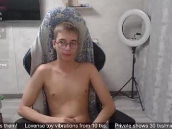 glasses_cat — chaturbate