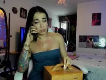 sara_hot_treat — Chaturbate stream photo (Jul 2026)