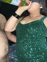 Madhosh_Mona — Stripchat stream photo (Jun 2026)