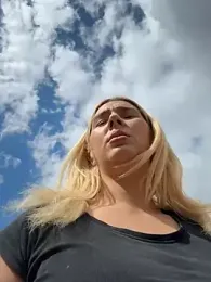 hotamanda01 — Stripchat stream photo (Mar 2026)