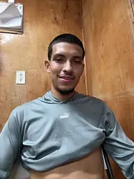 Guillermo618 — 在 stripchat 直播的网络摄像头模特