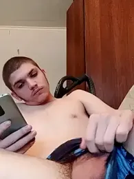 BradPierce — Stripchat stream photo (Dec 2025)
