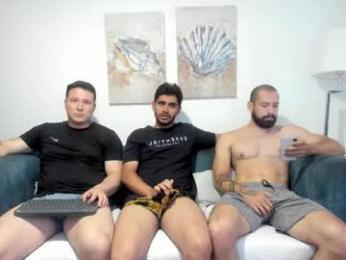 straight__friends — 在 chaturbate 直播的网络摄像头模特