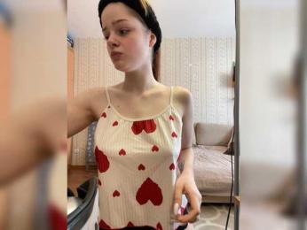 Ilinka19 — 在 bongacams 直播的网络摄像头模特