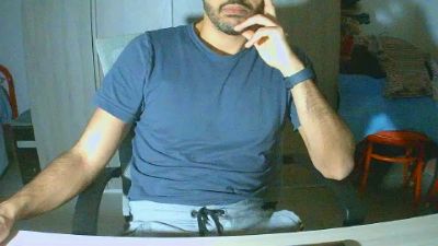 totoro81 — 在 cam4 直播的网络摄像头模特