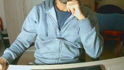 totoro81 — 在 cam4 直播的网络摄像头模特