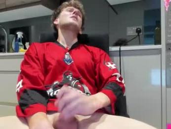 dominantalex182 — 在 chaturbate 直播的网络摄像头模特