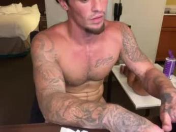 frankoafterdark — 在 chaturbate 直播的网络摄像头模特