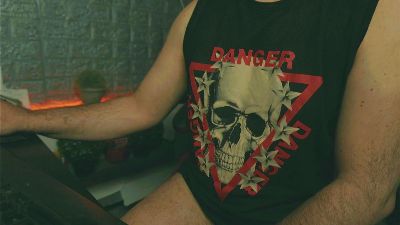 alex_volo — 在 cam4 直播的网络摄像头模特