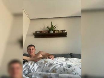 Bulochka16 — 在 bongacams 直播的网络摄像头模特