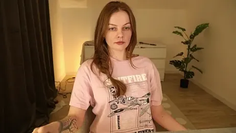 LadyInBad — 在 stripchat 直播的网络摄像头模特