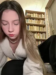 nancy_chancy — 在 stripchat 直播的网络摄像头模特