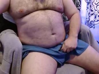 stonerbear42 — Chaturbate stream photo (May 2026)