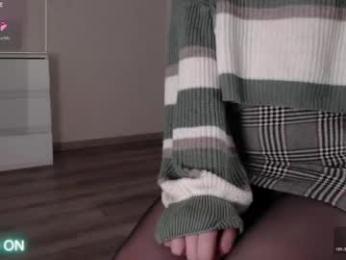 noelleneptune — Chaturbate stream photo (Apr 2026)